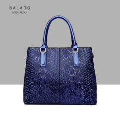 Elevate Your Style with Our Elegant Snakeskin Pattern PU Handbag