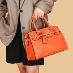 Elegant Lock Design PU Handbags - Stylish and Practical Accessories